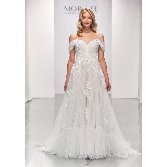 Morilee Beverly 2304 Sample Gown Size 14 - Picture 4 of 5